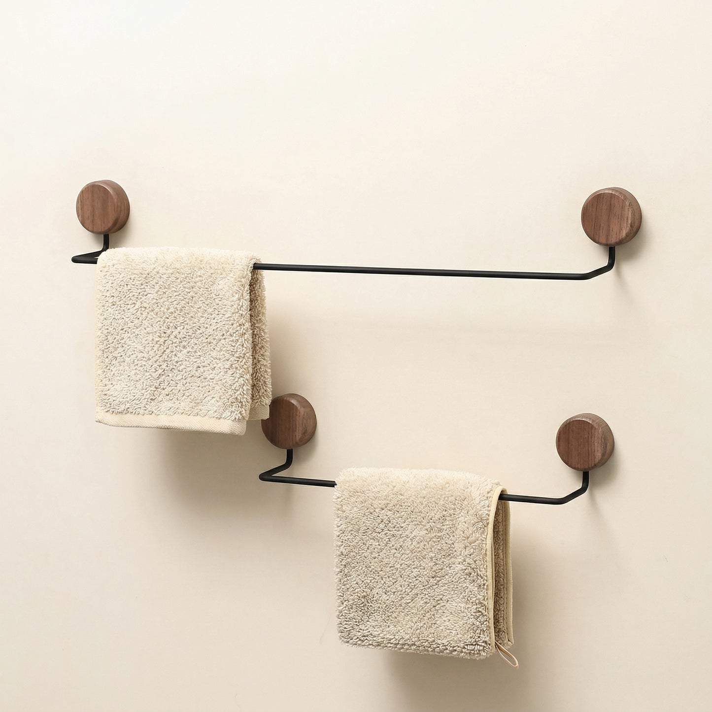 Skile Wall Hanger