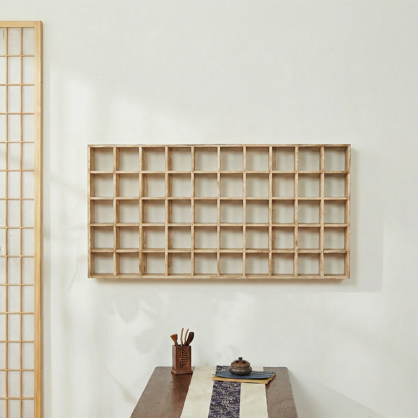 Maxwell Display Shelf