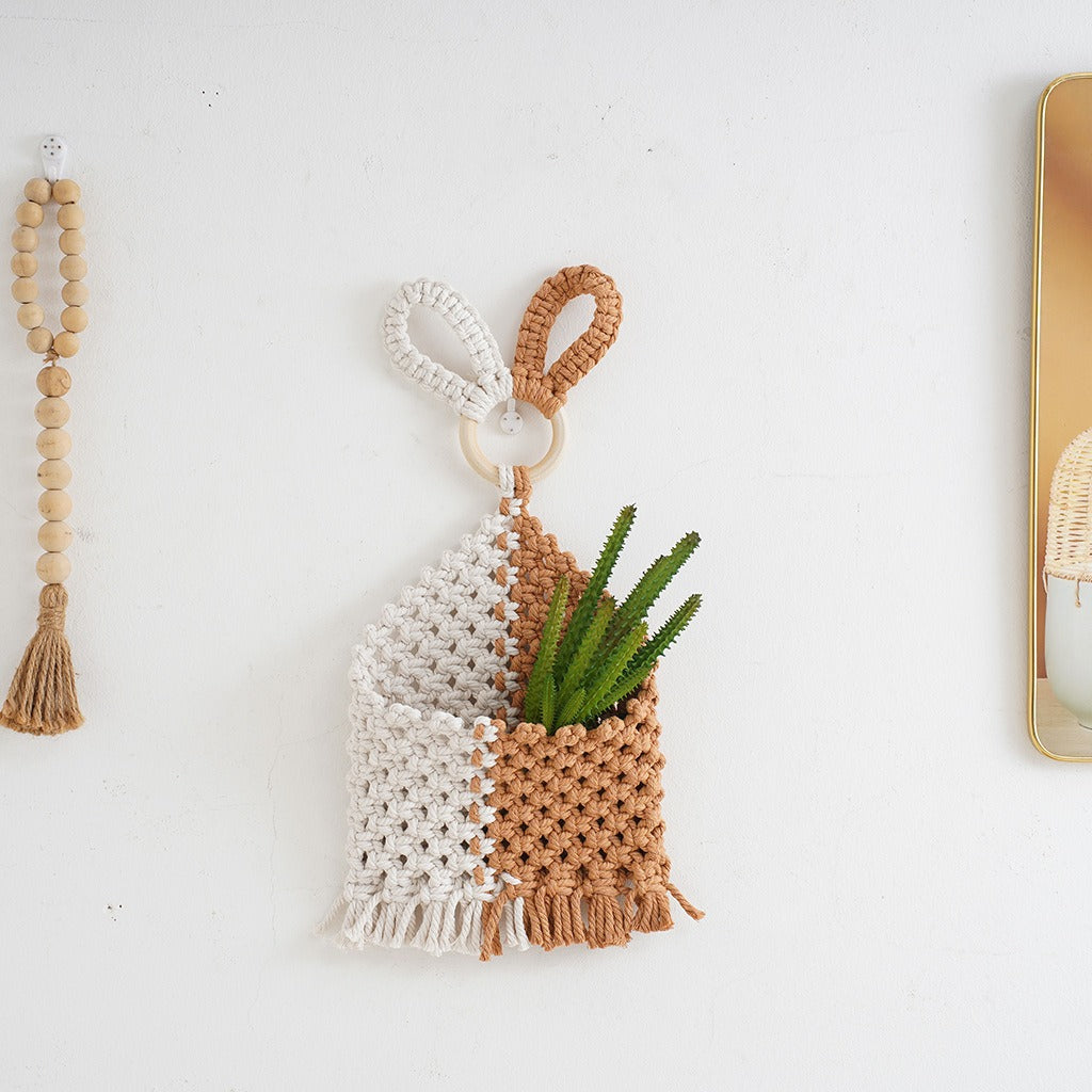 Tarina Wall Hanger