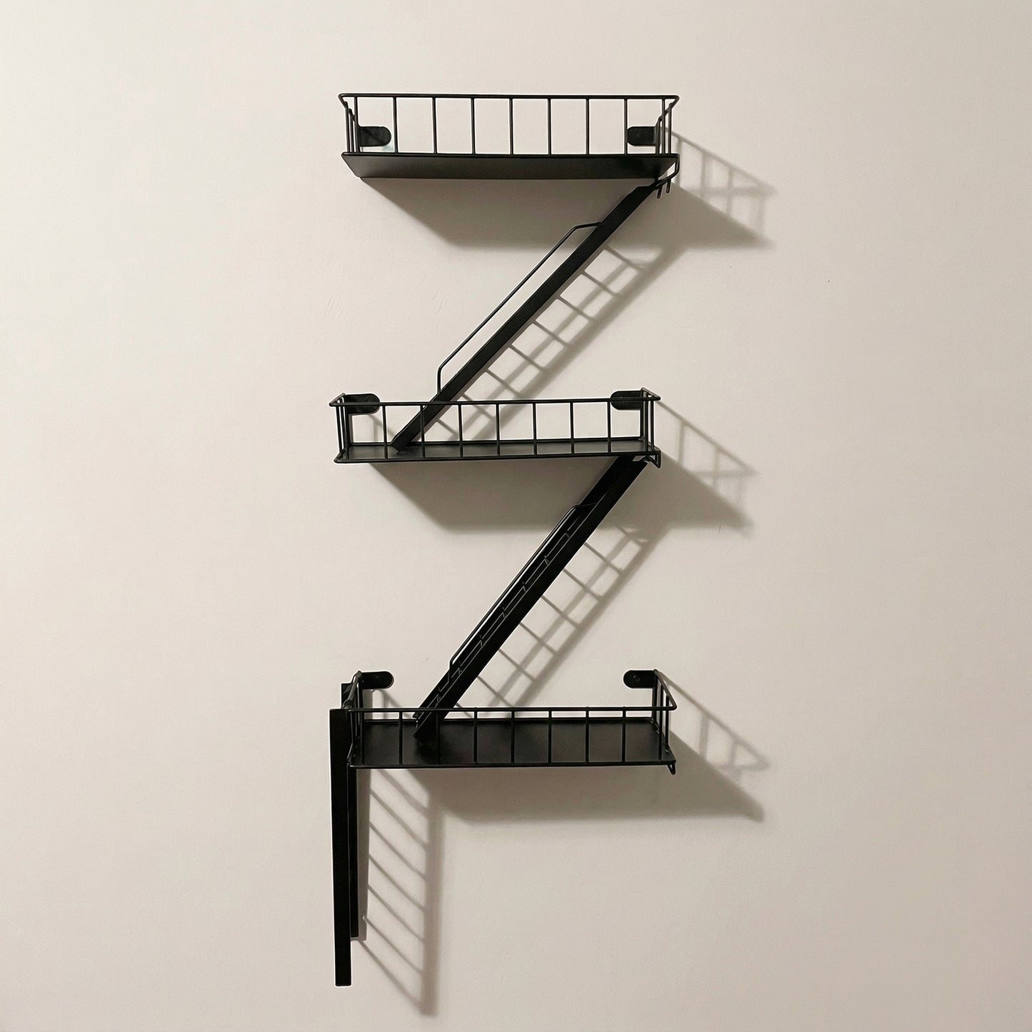 Huola Wall Storage