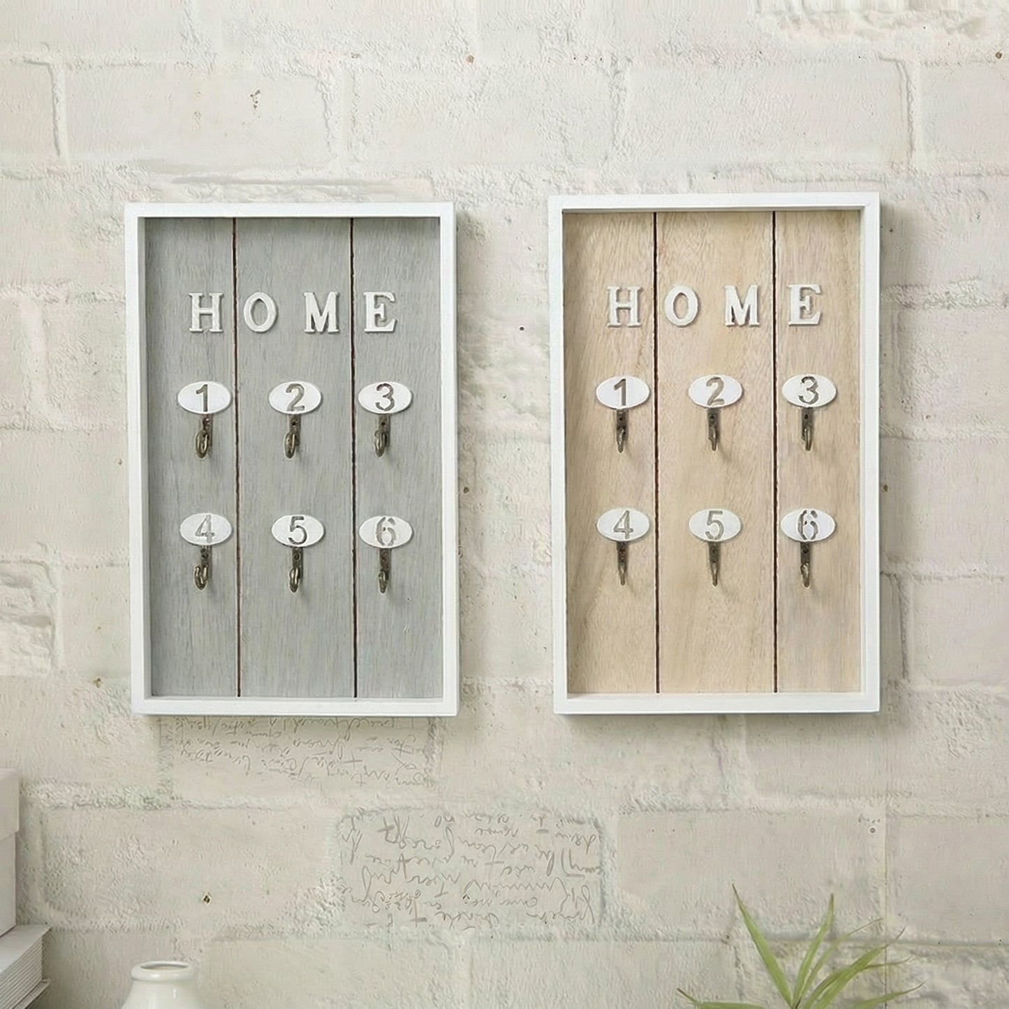 Clio Key Hanger