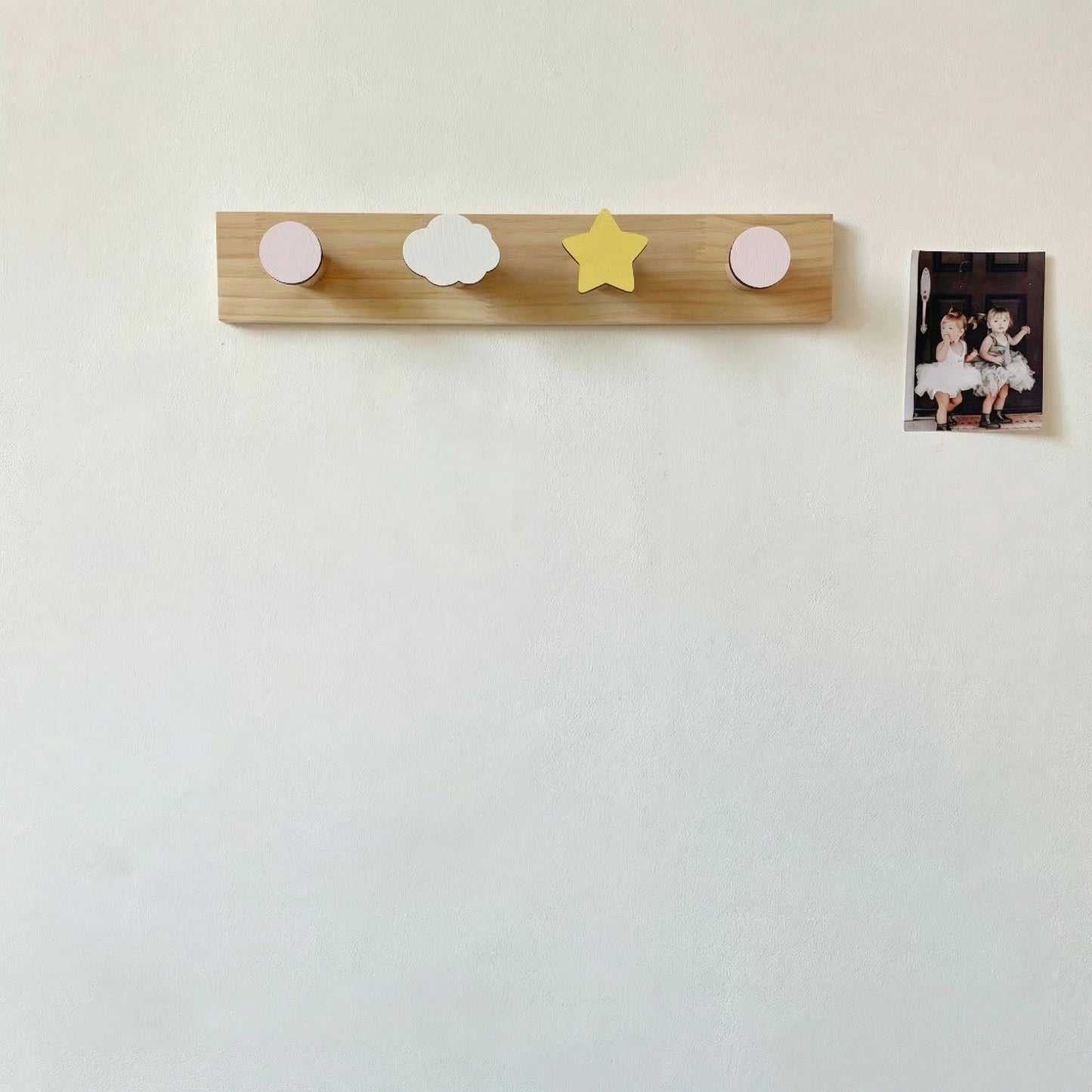 Burney Wall Hanger
